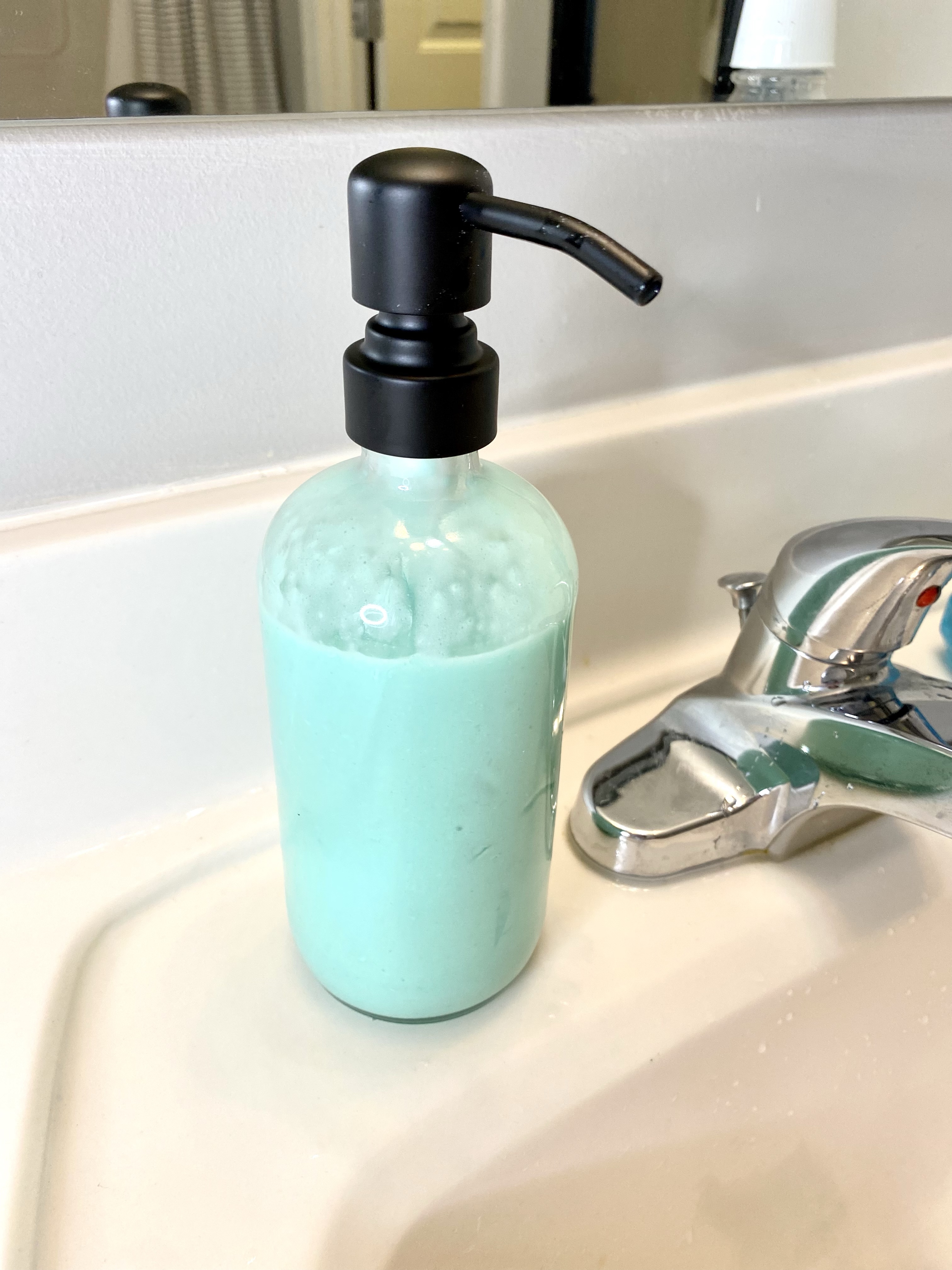 glass toothpaste holder